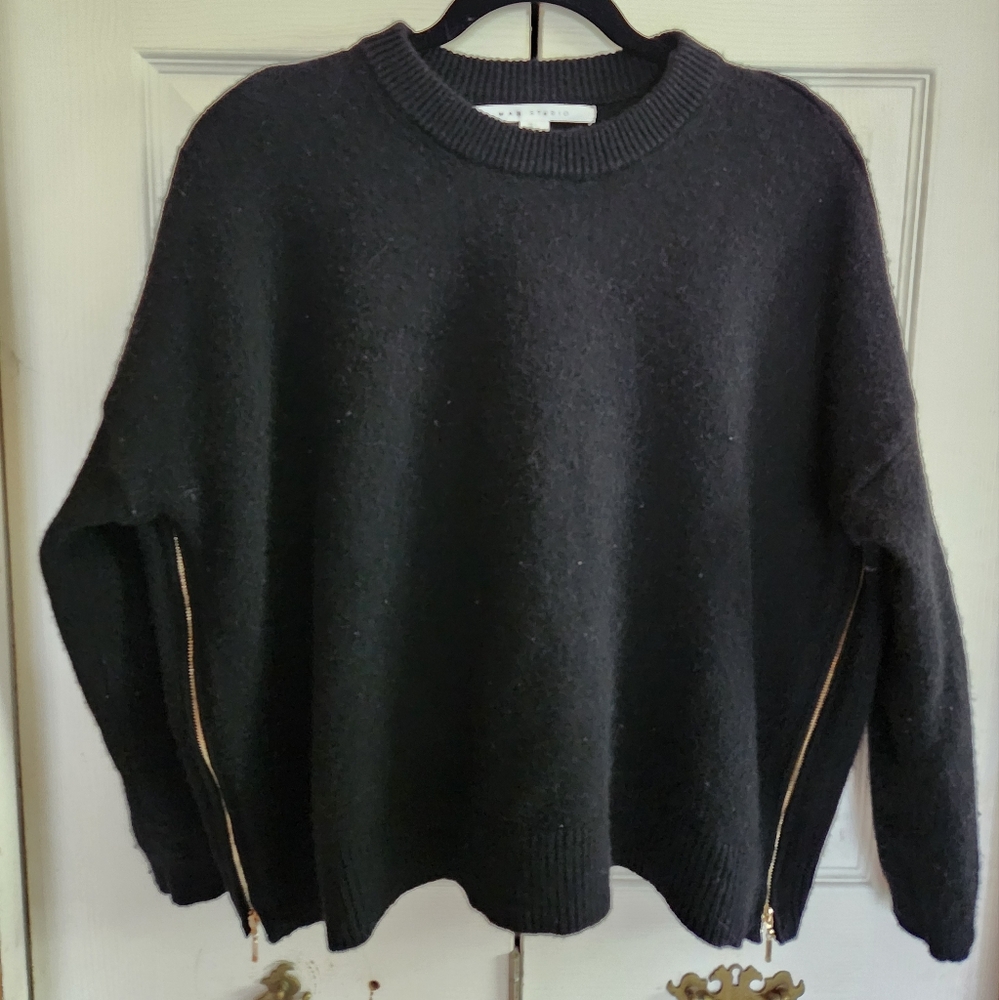 Max Studio Black and Gold Crew Neck Sweater - Picture 2 of 8